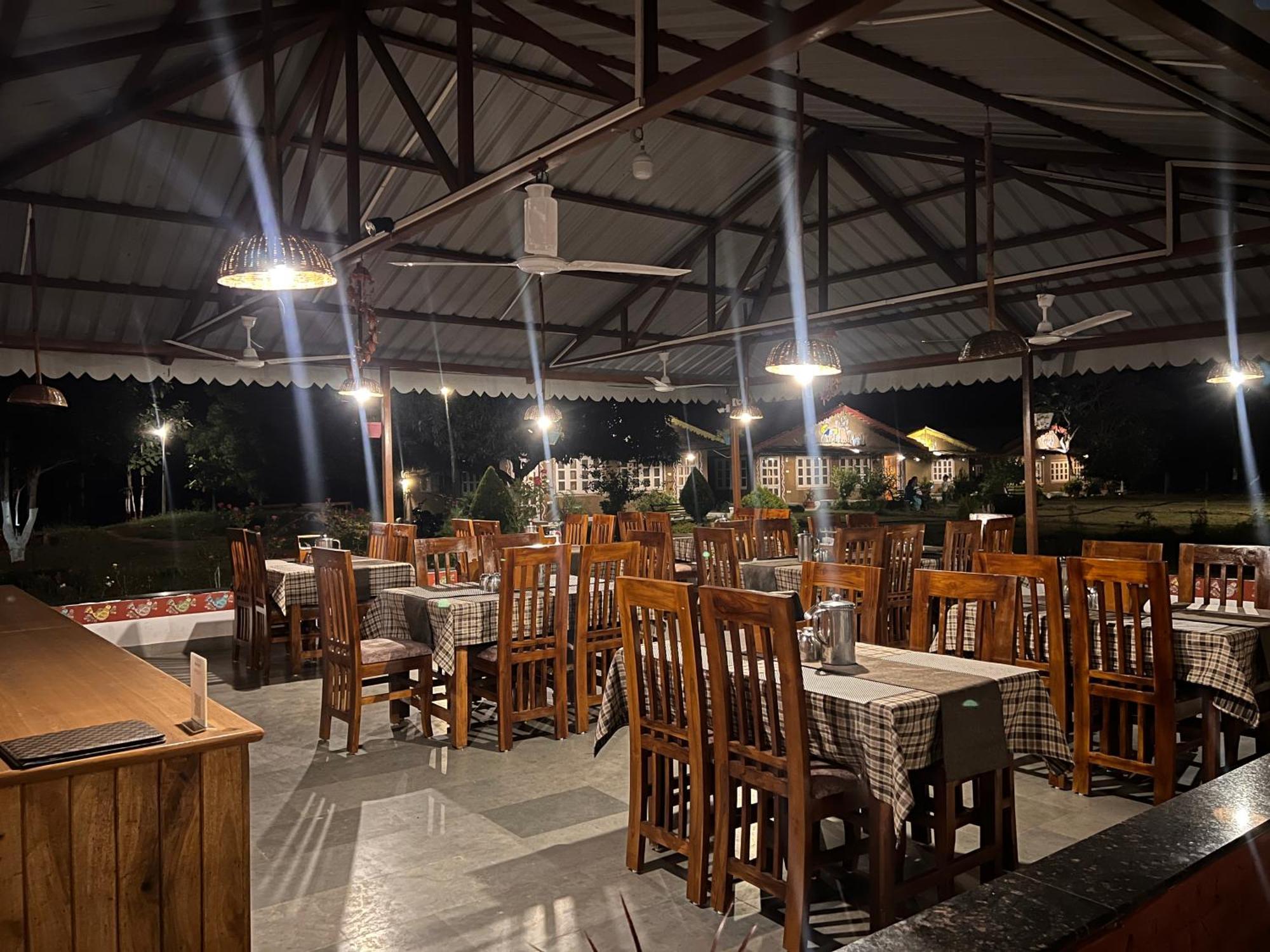 Wow Stayz2 Pachmarhi Foothill Cottages Екстер'єр фото