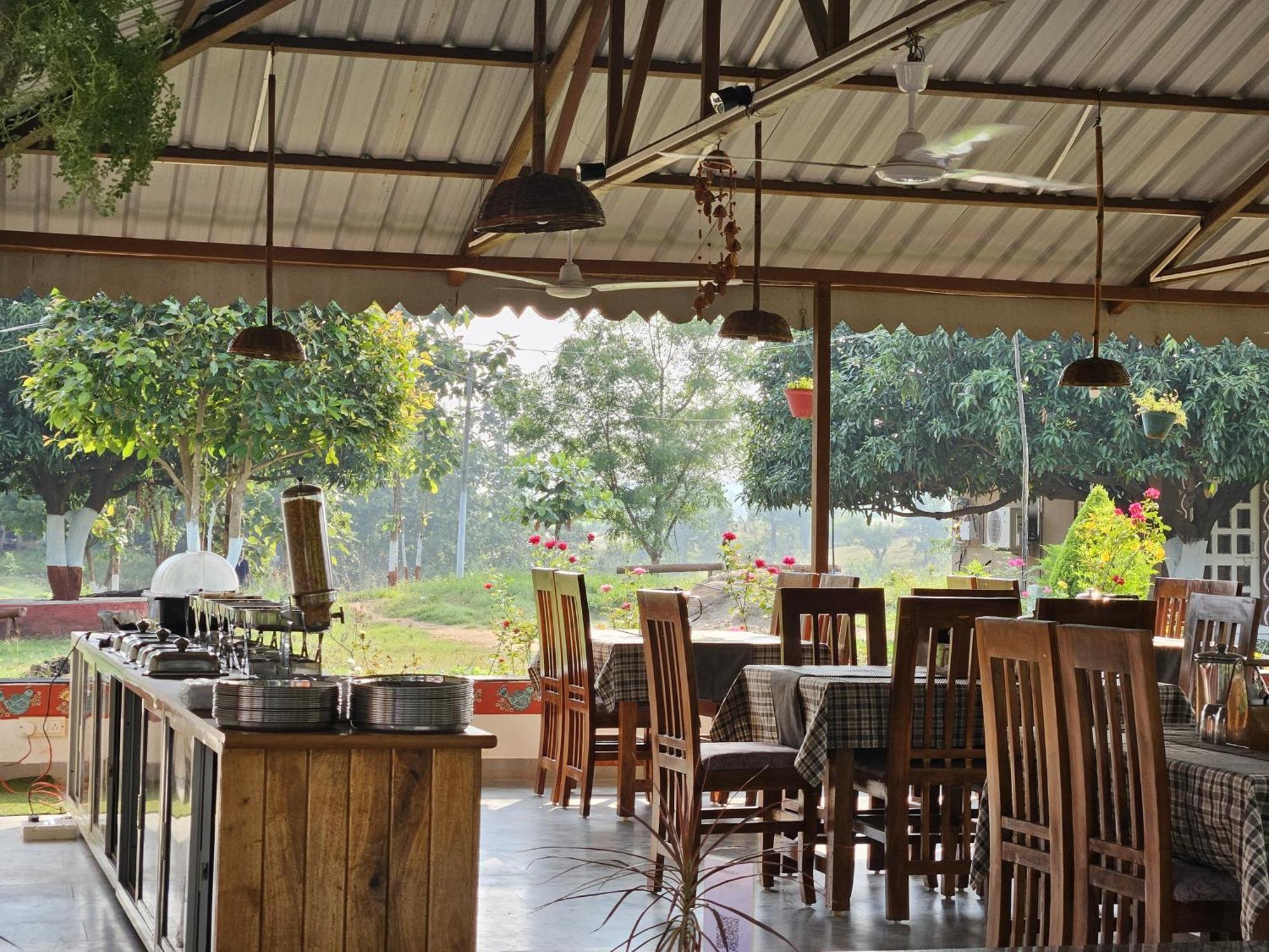 Wow Stayz2 Pachmarhi Foothill Cottages Екстер'єр фото