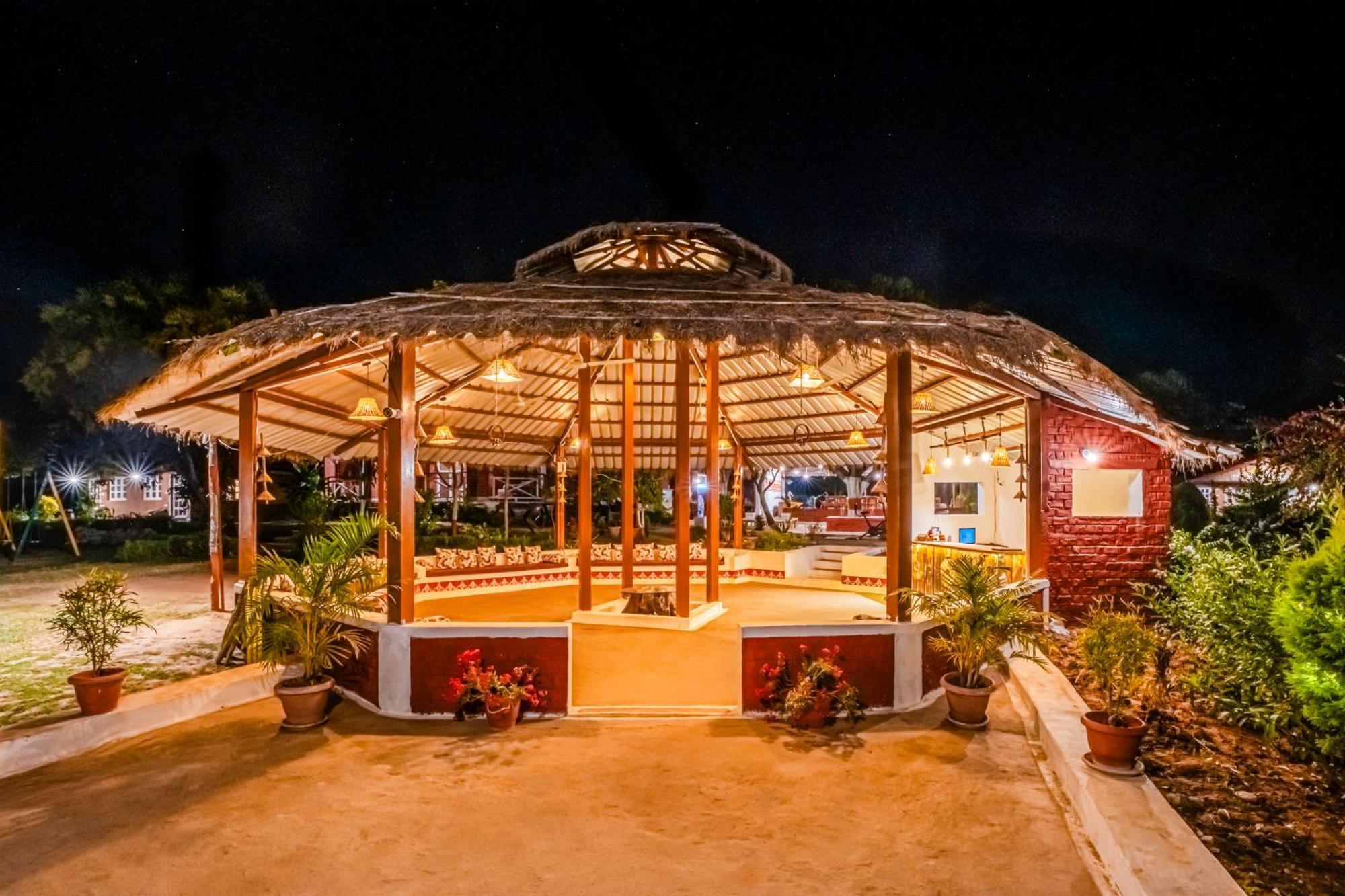 Wow Stayz2 Pachmarhi Foothill Cottages Екстер'єр фото
