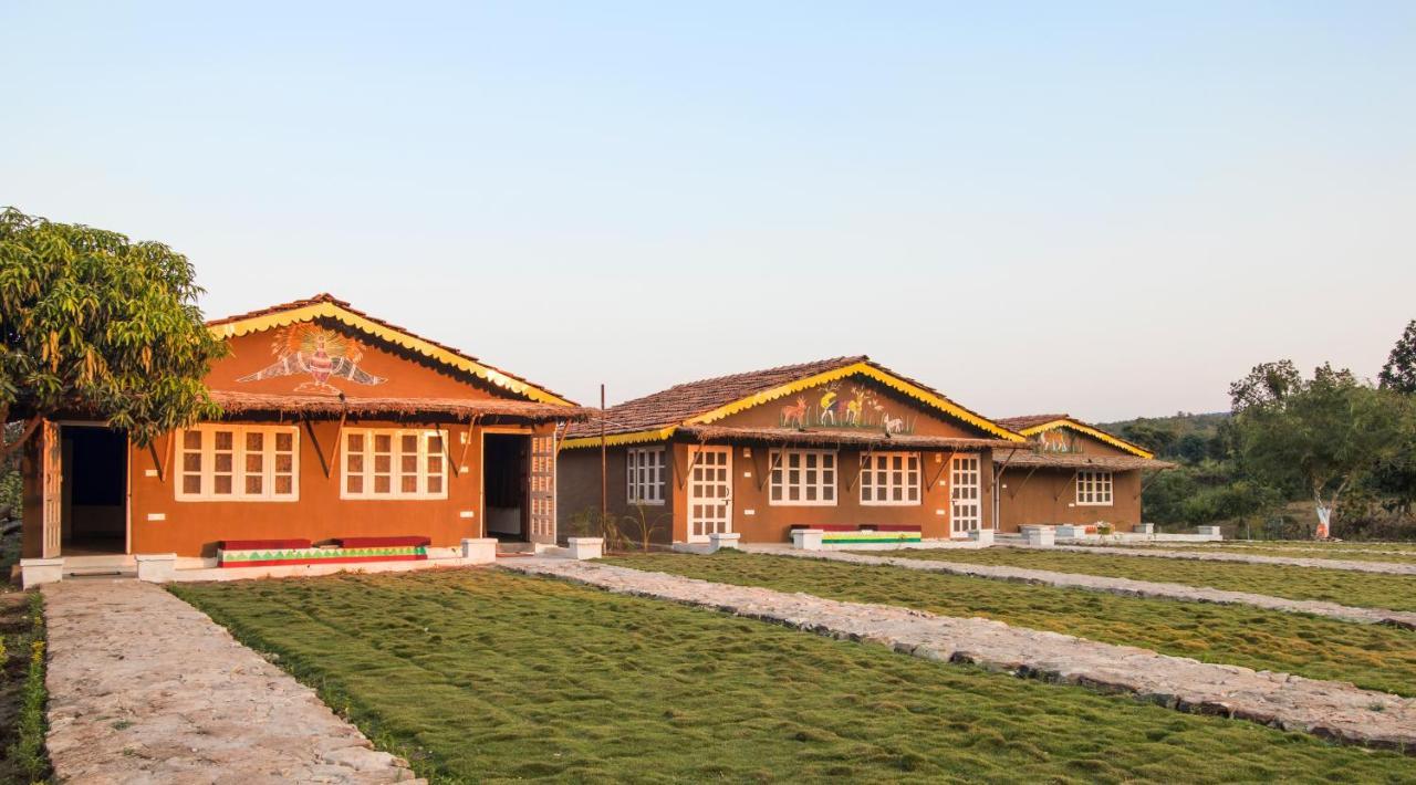 Wow Stayz2 Pachmarhi Foothill Cottages Екстер'єр фото